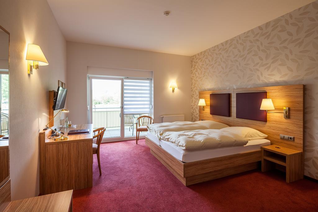 Hotel Pfaffenhofen Schwabenheim an der Selz Bilik gambar